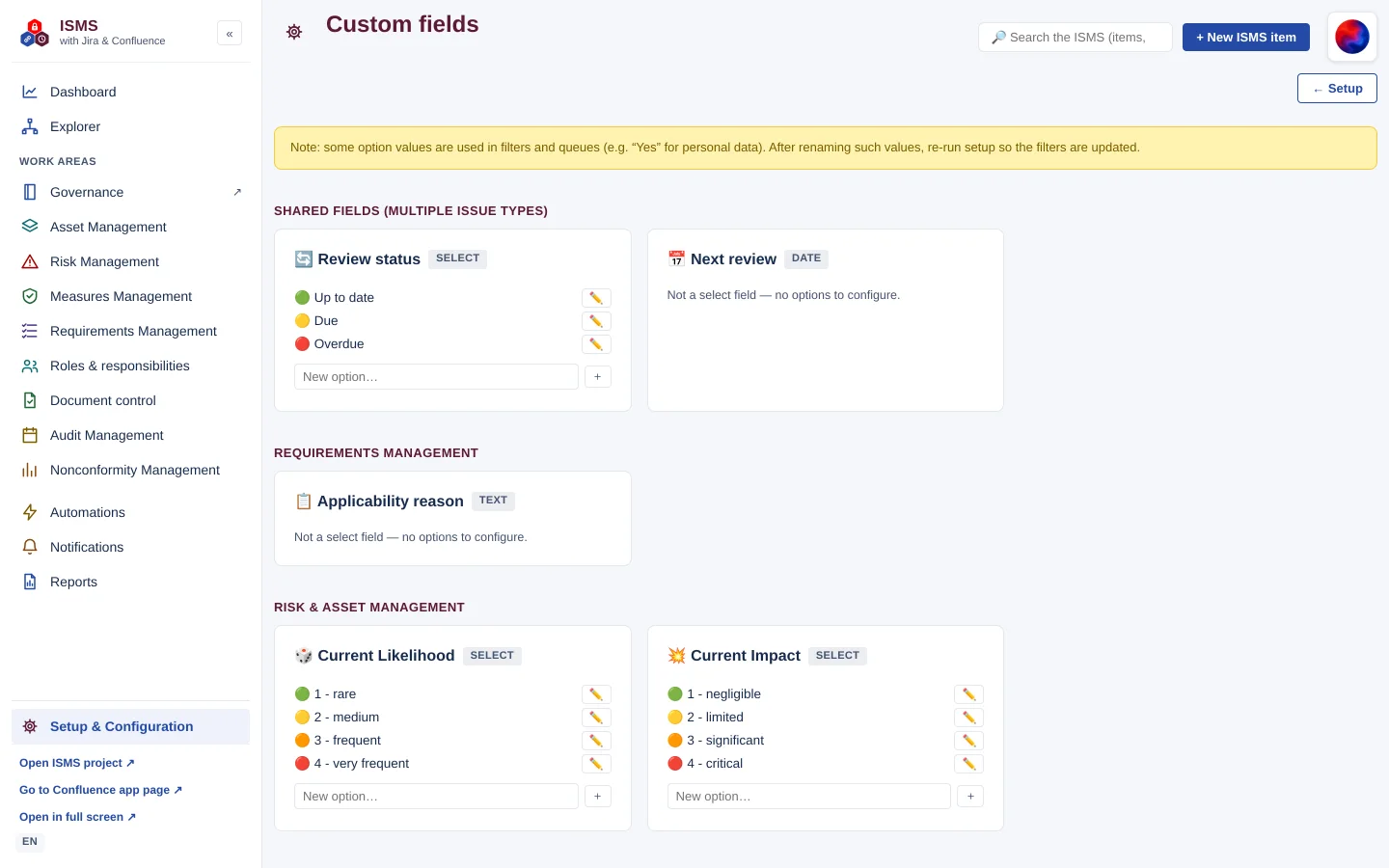 “Custom fields” page with field cards, select options, a pencil for renaming and a “New option…” box